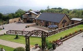 Winchfawr Lodge